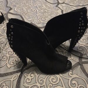 Cosmopolitan Black Studded Heeled Boots